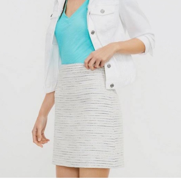 LOFT Dresses & Skirts - NWT LOFT Tweed Shift Pocket Skirt